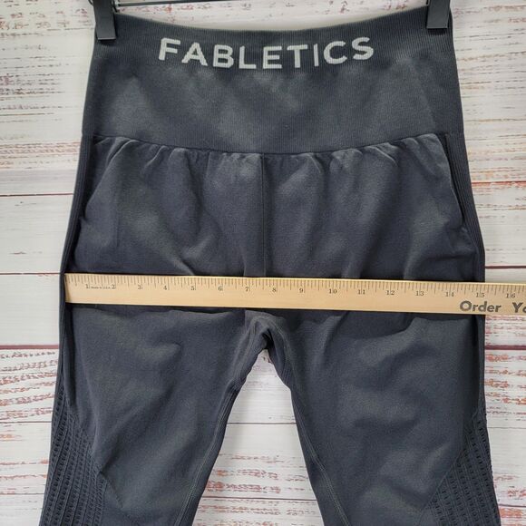 Fabletics Leggings Women Size S Black Sync Seamless High Waisted 7/8 Mesh Panel - Picture 4 of 10